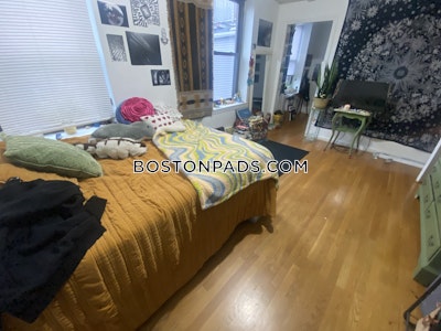 Mission Hill 3 Beds 1 Bath Boston - $4,100