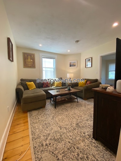 Cambridge 3 Beds 1 Bath  Central Square/cambridgeport - $4,000 50% Fee