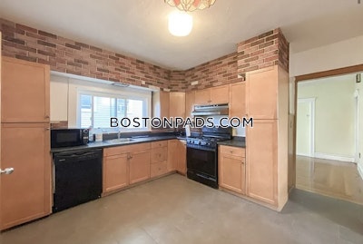 Somerville 4 Beds 2 Baths Tufts  Tufts - $3,800