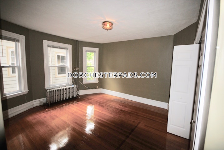 Dorchester 4 Bedroom Apartment For Rent 1 Bath Boston 3 000