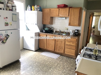 Mission Hill 4 Bed, 2 Bath Unit Boston - $5,300