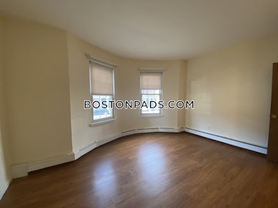 Mission Hill 1 Bed 1 Bath Boston - $2,000 50% Fee