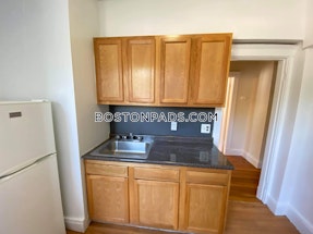 Brighton 1 Bed 1 Bath Boston - $2,275 No Fee