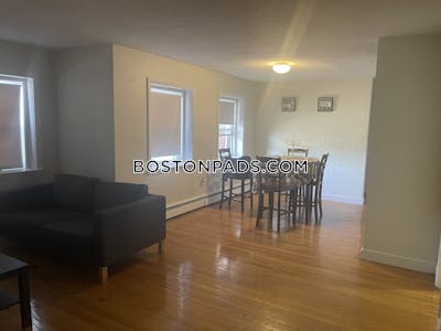 Brookline Apartment for rent 2 Bedrooms 1 Bath  Beaconsfield - $3,275 50% Fee